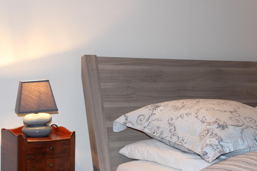 Gites A L'Ombre Des Chenes Châteauvieux Kamer foto