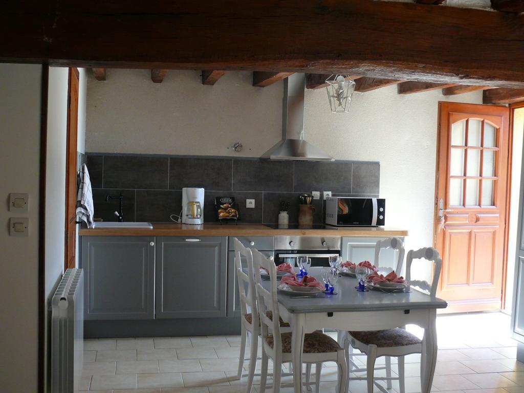 Gites A L'Ombre Des Chenes Châteauvieux Kamer foto