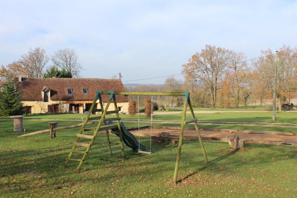 Gites A L'Ombre Des Chenes Châteauvieux Buitenkant foto